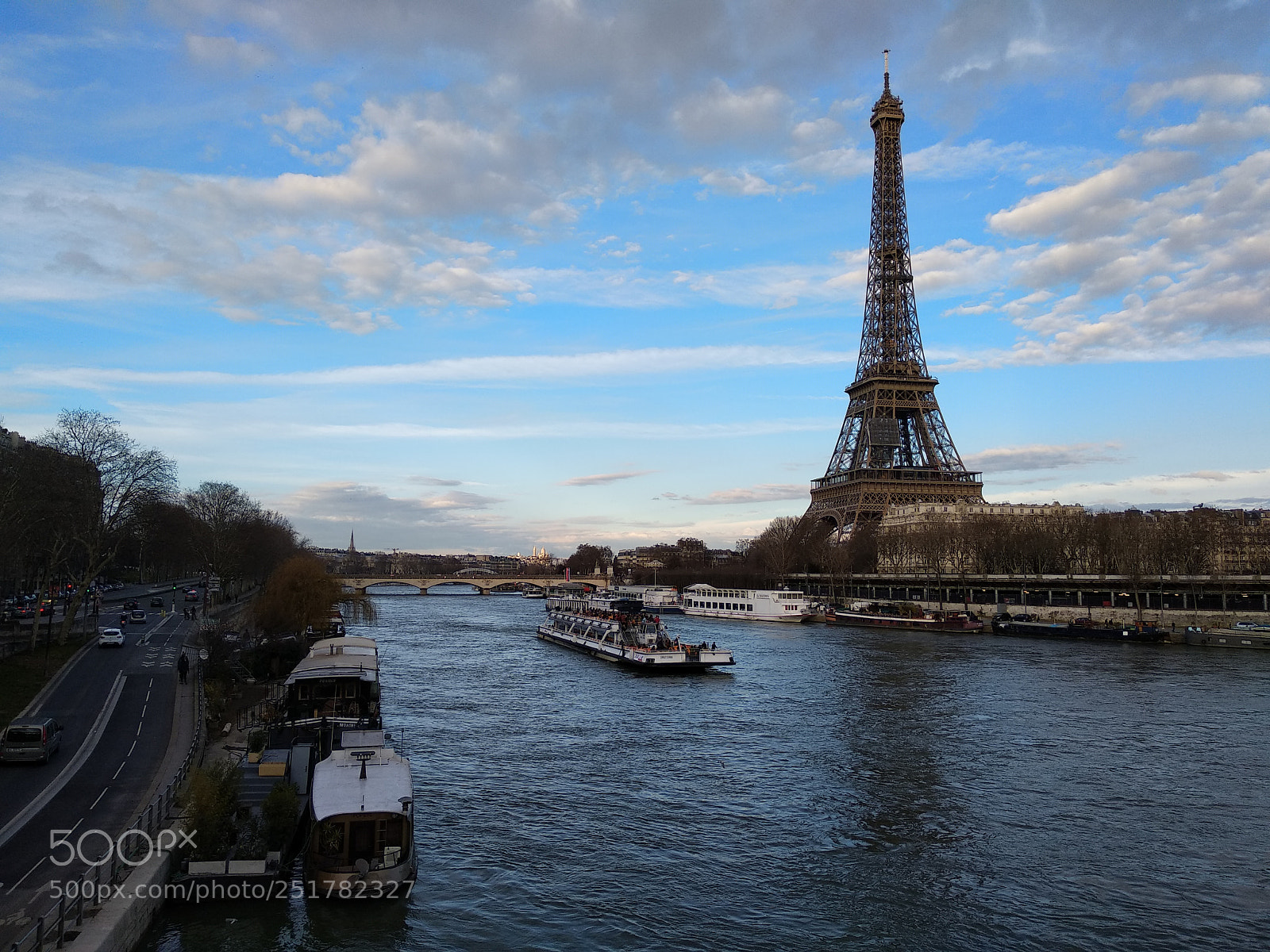 Xiaomi Mi A1 sample photo. Ambiance parisienne photography