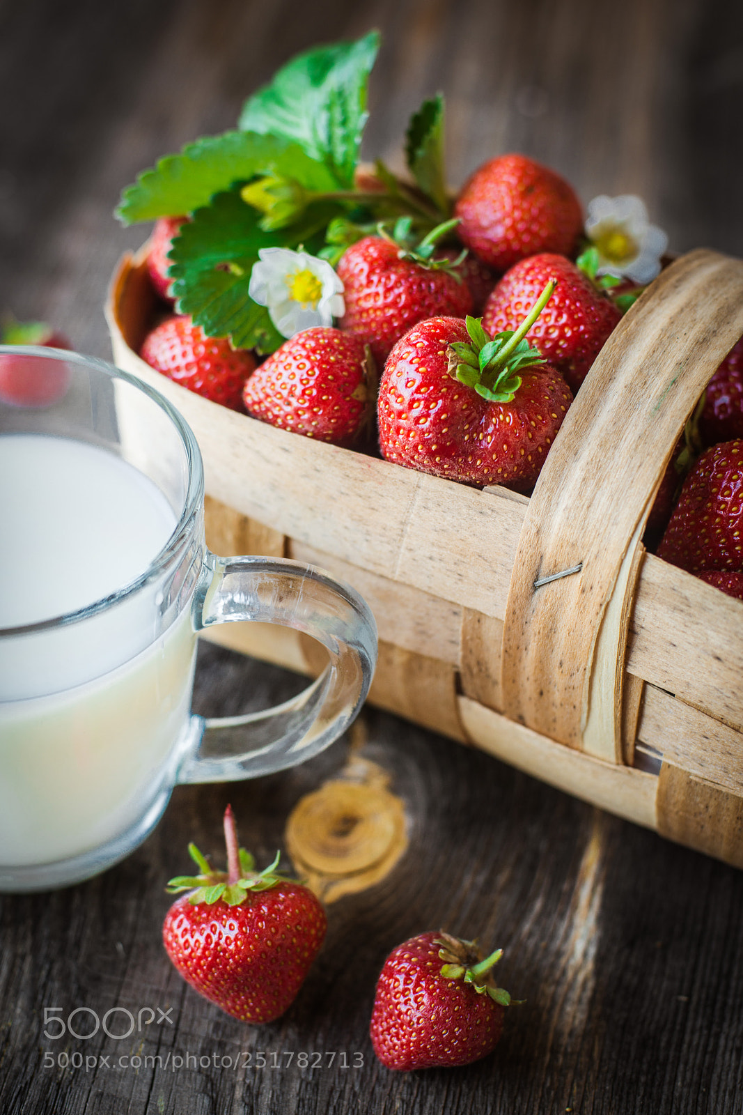 Nikon D800 sample photo. Strawberry is scattered from photography