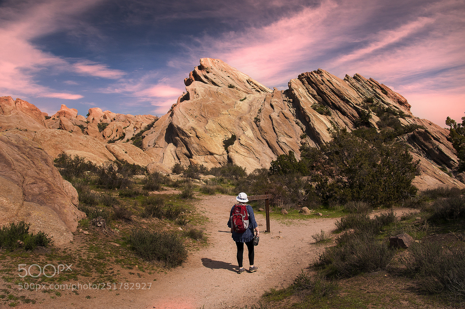 Nikon D5000 sample photo. Hiking at vasquez rocks photography