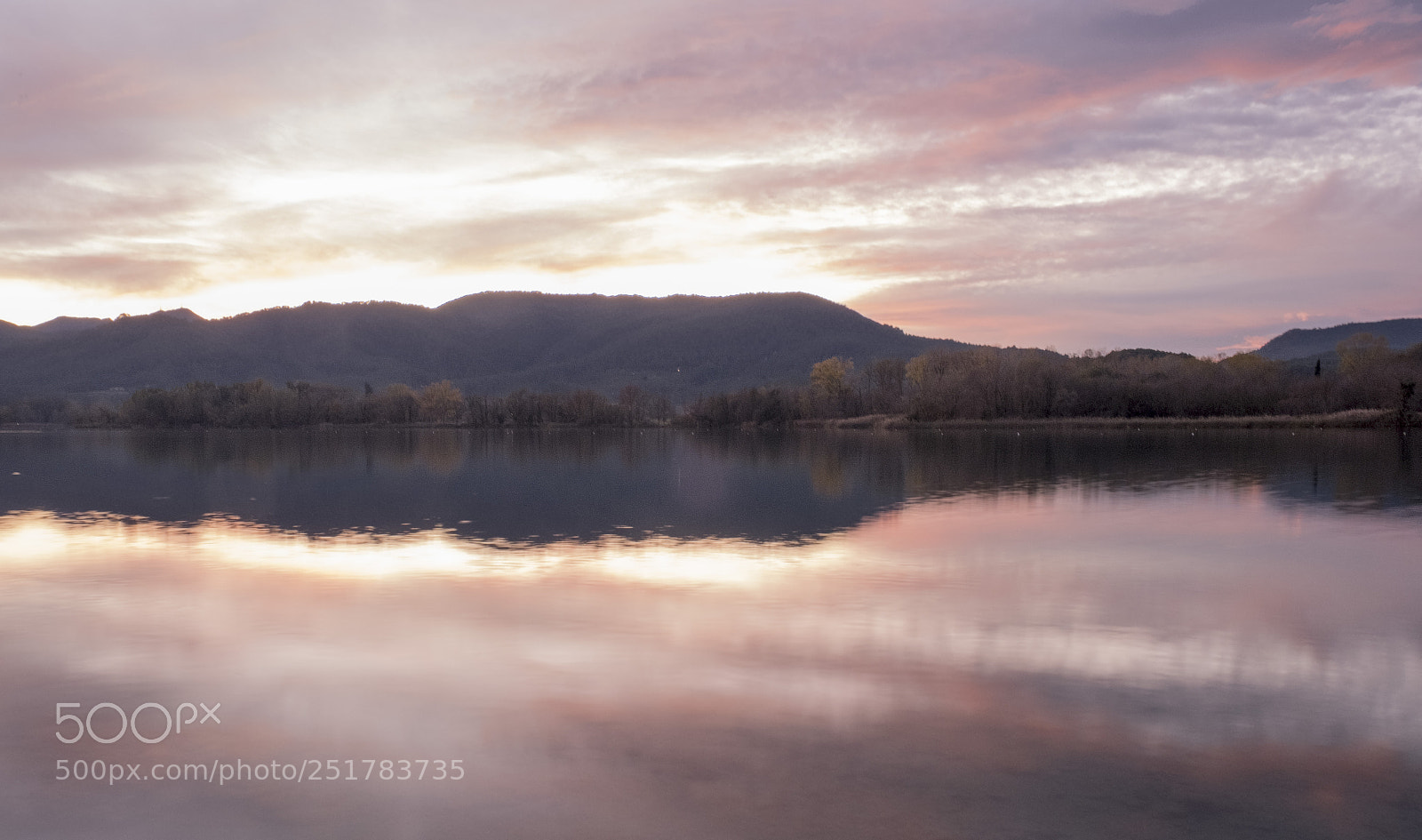 Fujifilm X-T20 sample photo. El lago photography