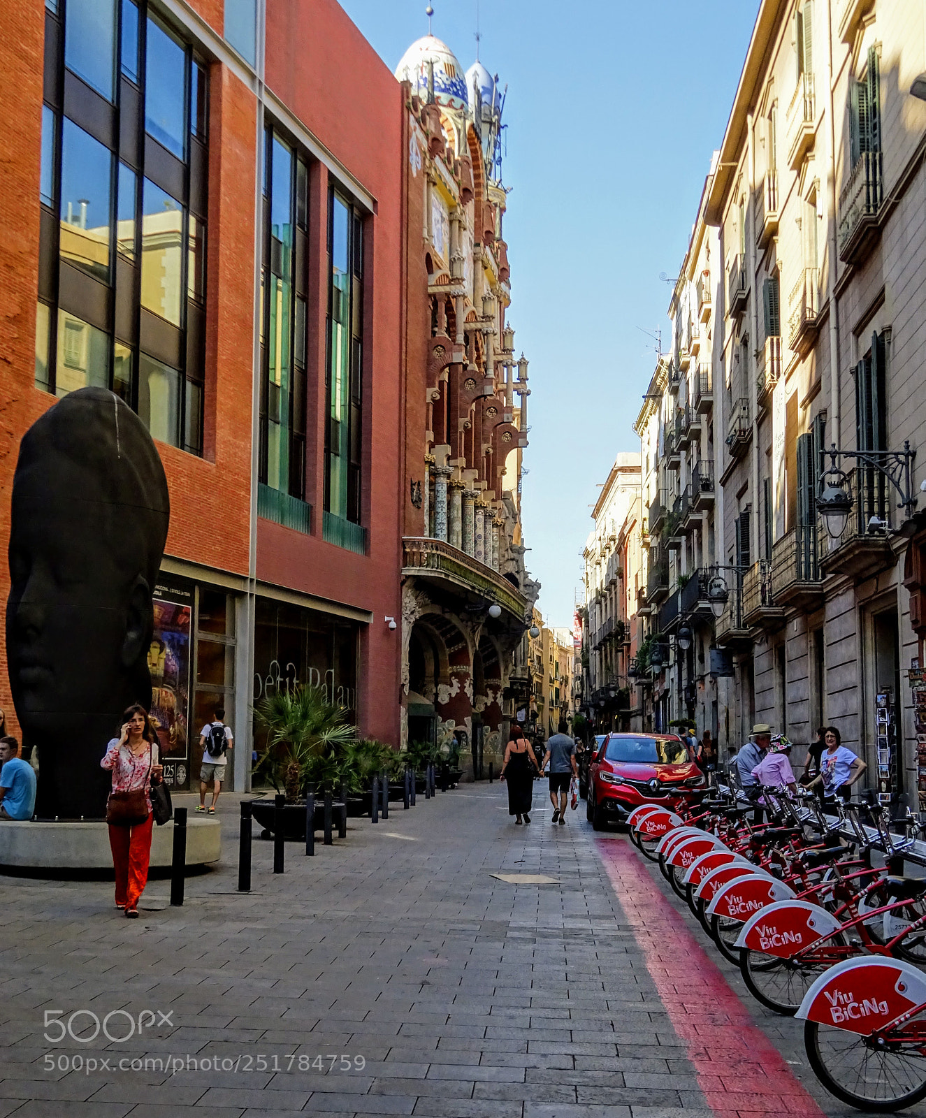 Sony Cyber-shot DSC-WX350 sample photo. Strolls around barcelona [1] photography