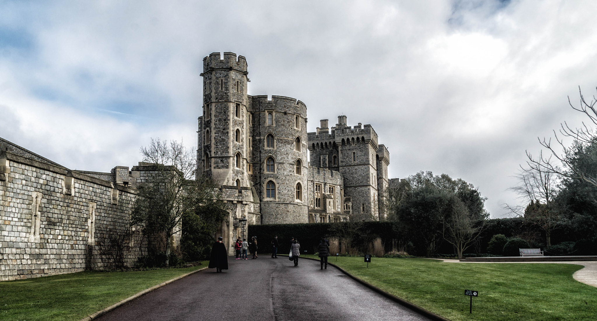 Sony Alpha DSLR-A560 sample photo. Windsor castle photography