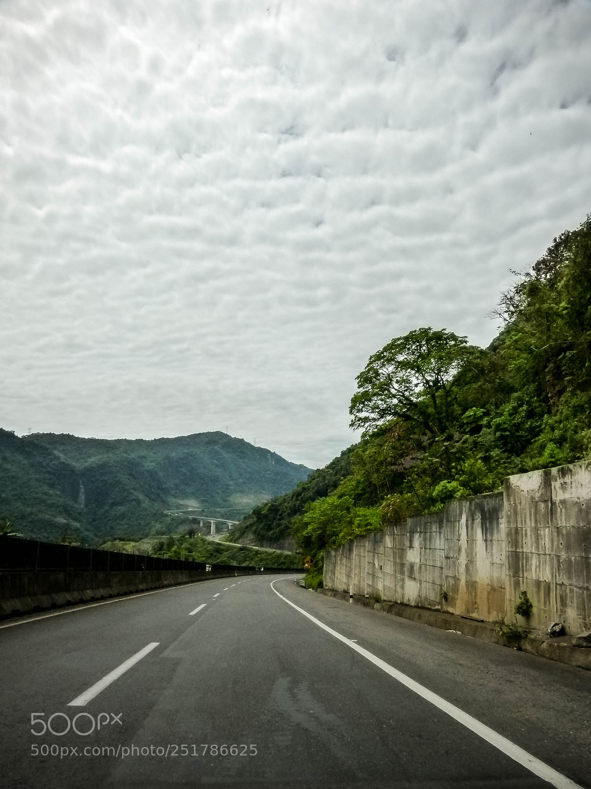 Panasonic Lumix DMC-FZ100 sample photo. Highway photography