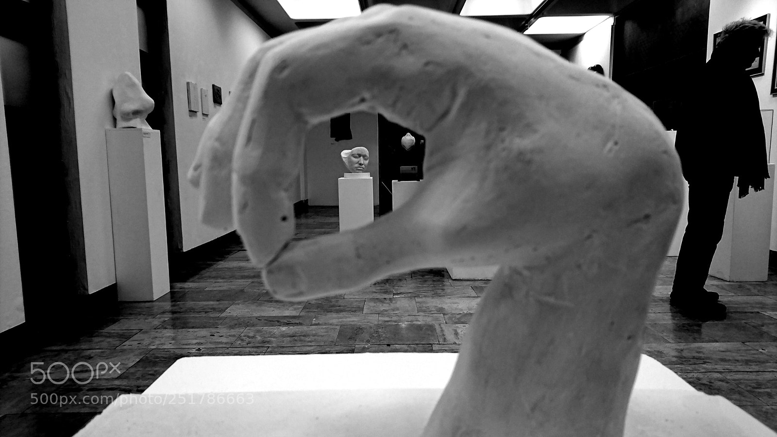 Sony Xperia XZ sample photo. Art school students exhibition photography