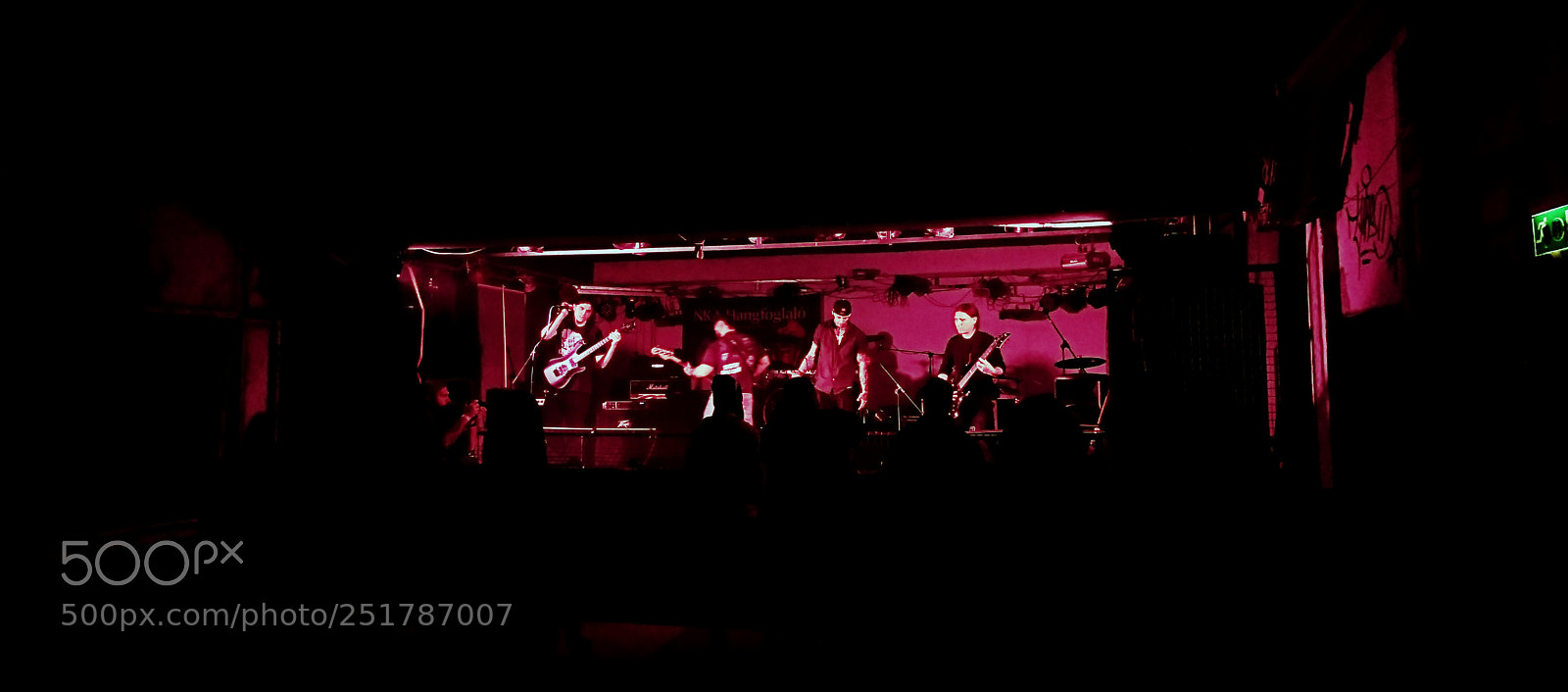 Sony Xperia XZ sample photo. Heavy metal night at photography
