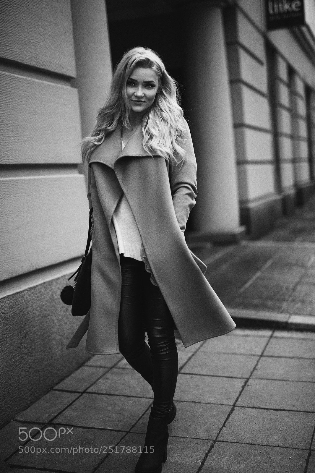 Canon EOS 5D Mark IV sample photo. Rosa photography
