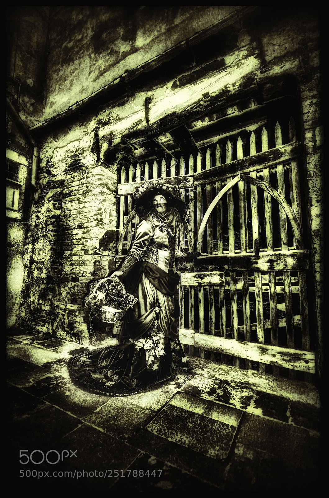 Pentax K-50 sample photo. Dark carnival in venice photography