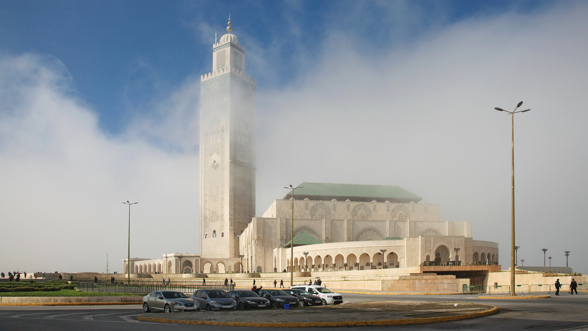 Canon EOS-1Ds Mark III sample photo. Foggy day in casablanca photography