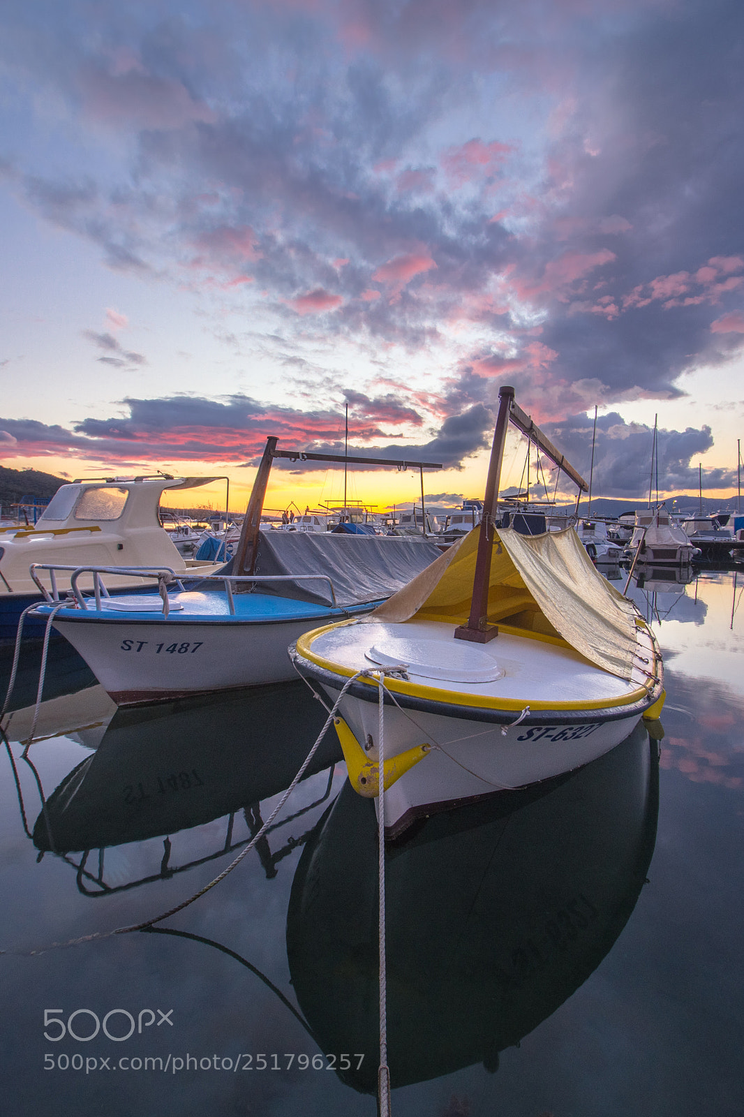 Canon EOS 600D (Rebel EOS T3i / EOS Kiss X5) sample photo. Easter sunset photography
