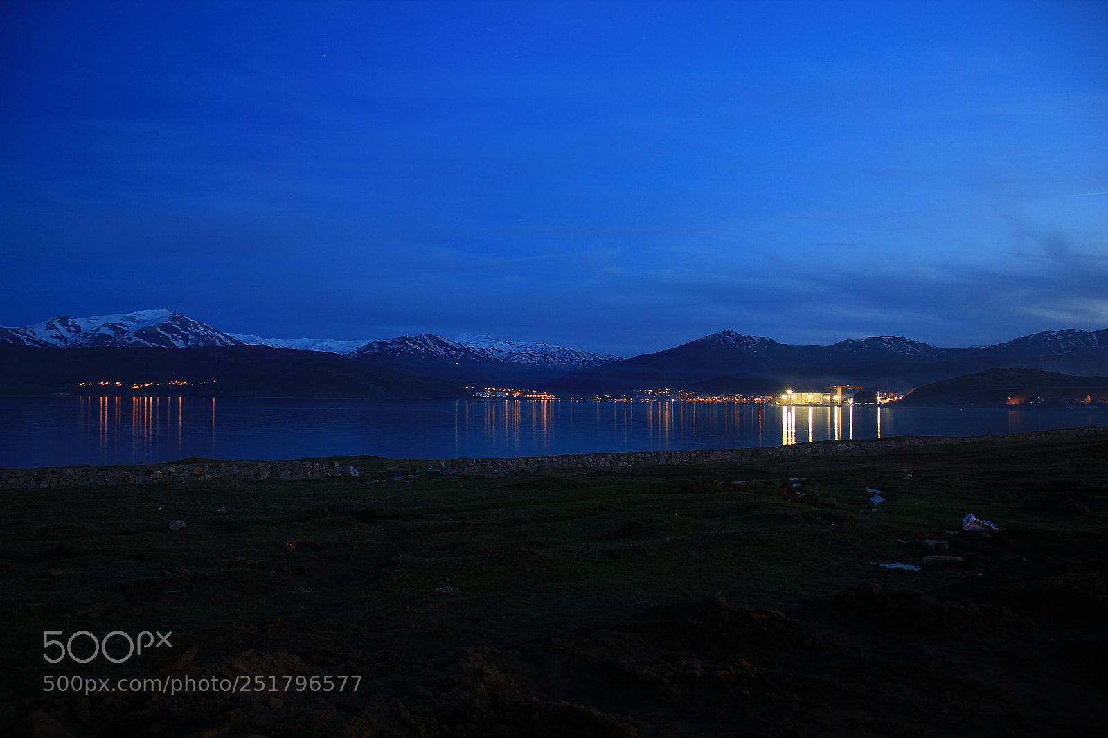 Canon EF-S 18-135mm F3.5-5.6 IS sample photo. Untitled photography