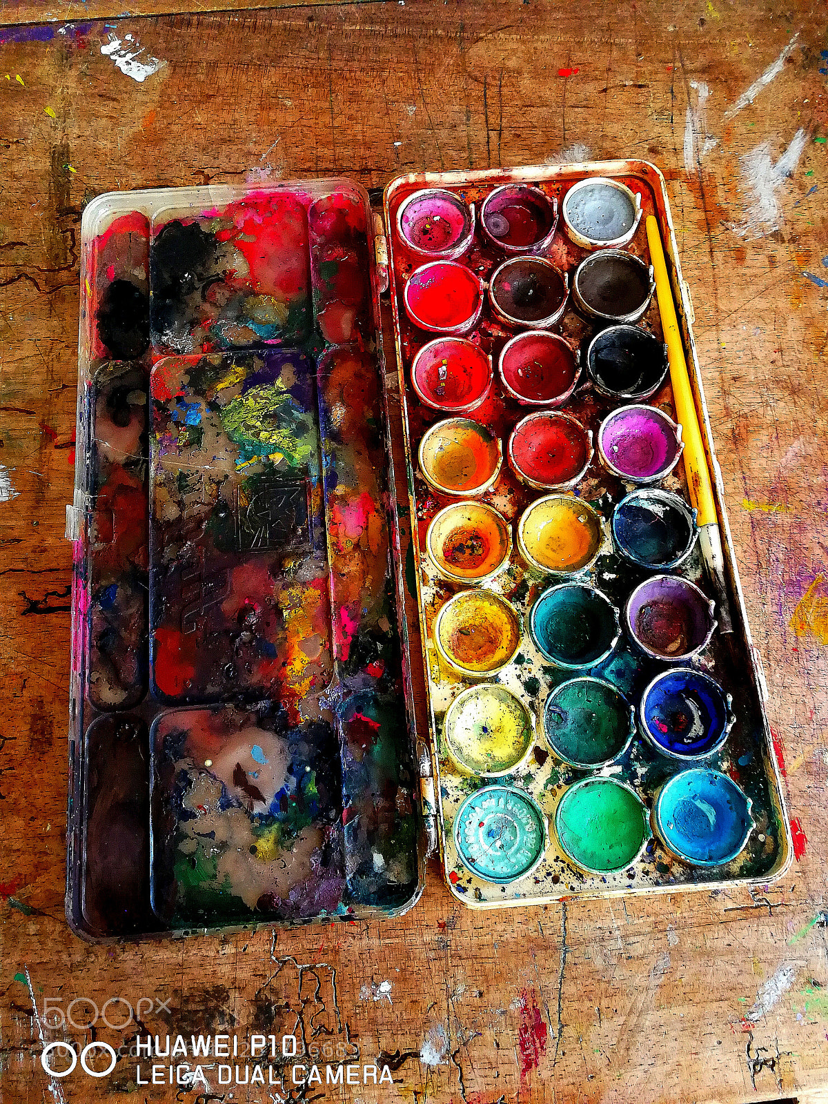 HUAWEI P10 sample photo. My old watercolors photography