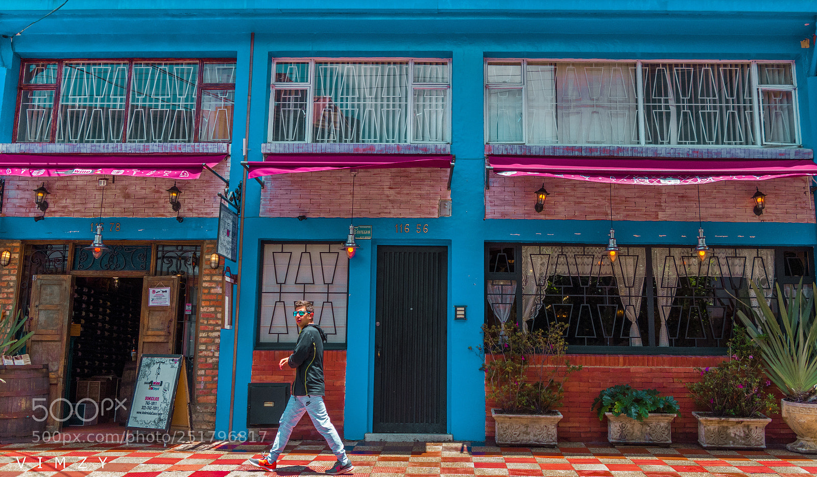 Nikon D7200 sample photo. Street walk  photography