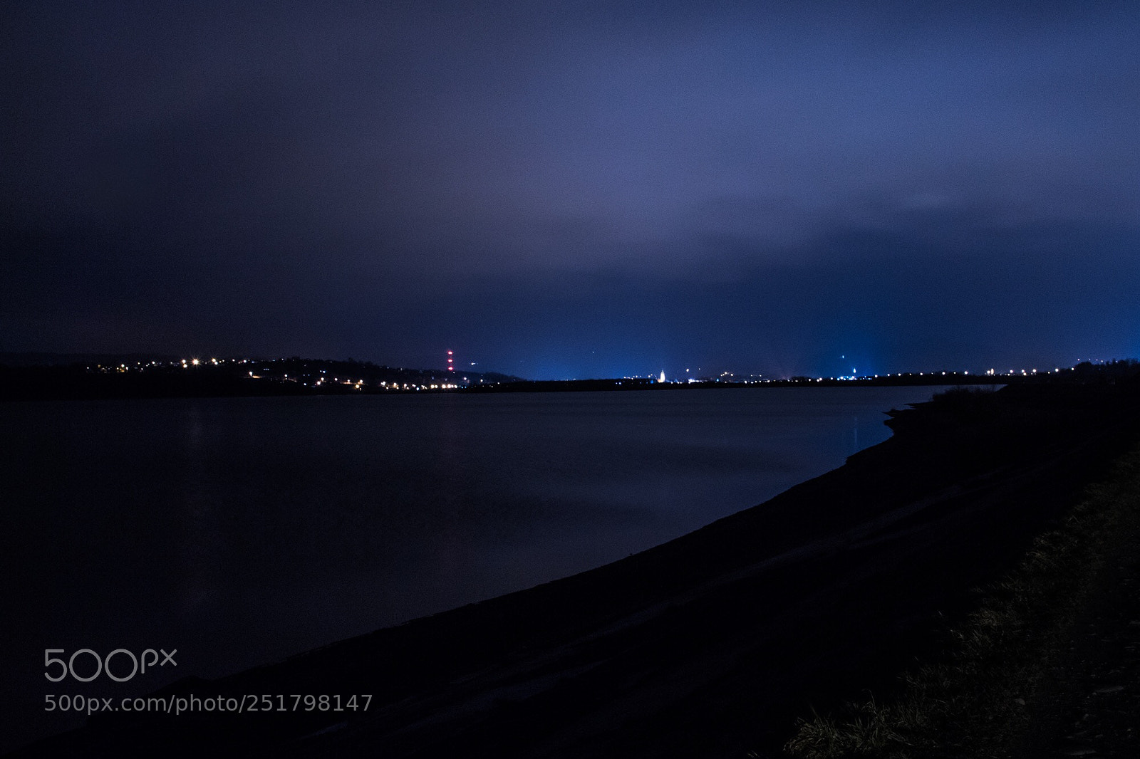 Canon EOS 1300D (EOS Rebel T6 / EOS Kiss X80) sample photo. Lake. by night. photography