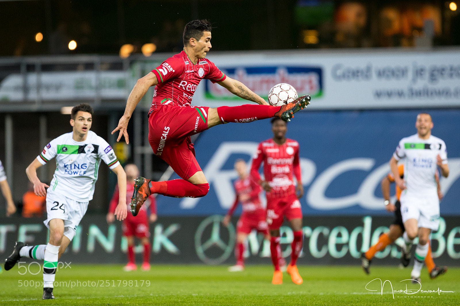 Canon EOS-1D X Mark II sample photo. Jump photography