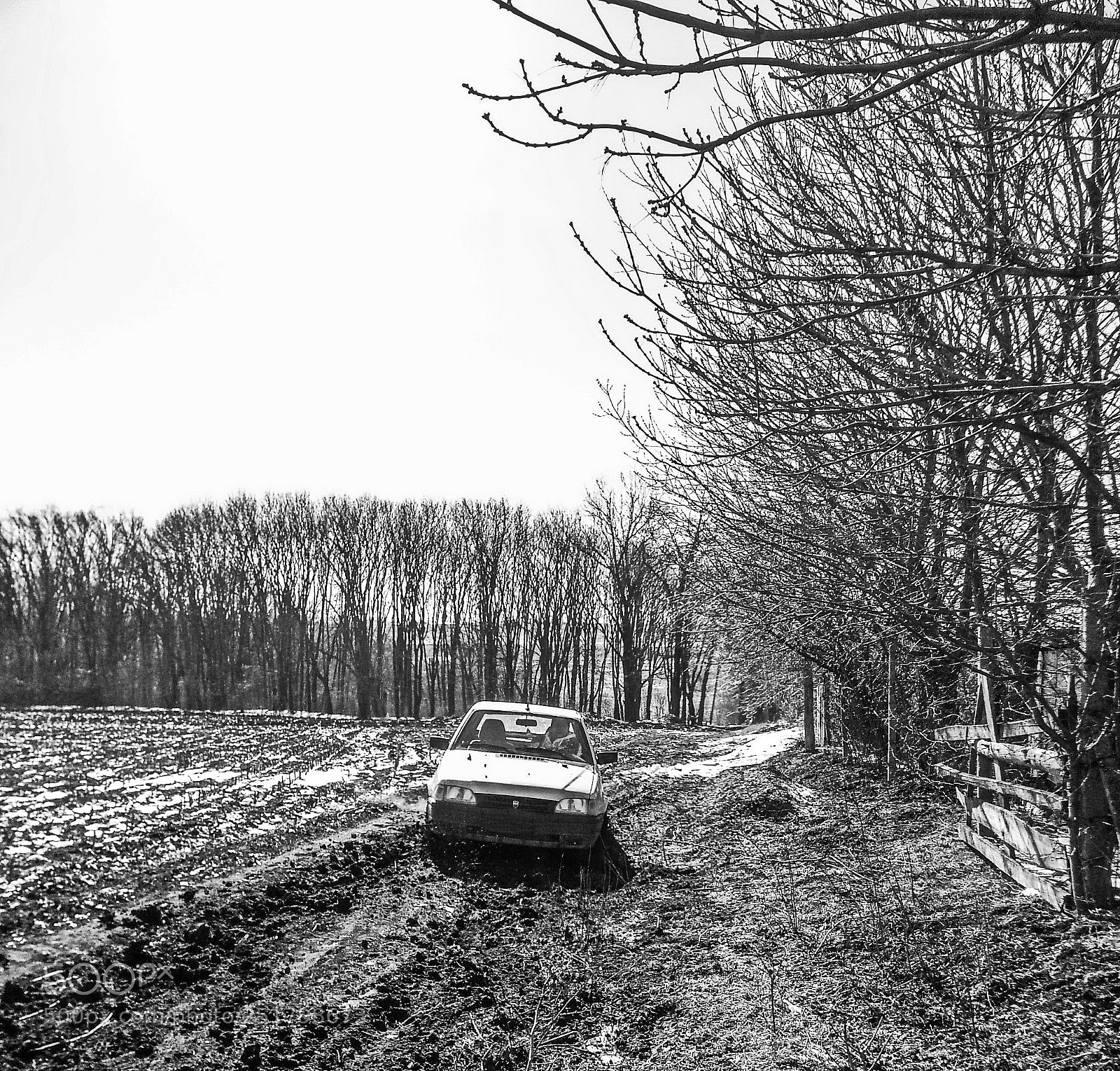 Samsung Galaxy S3 sample photo. Dirty roads photography