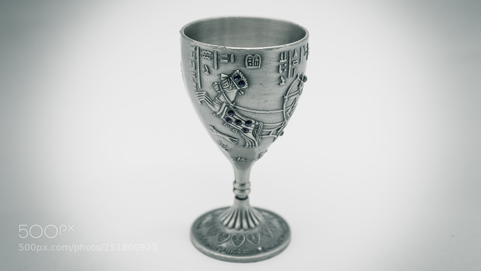 Canon EOS 700D (EOS Rebel T5i / EOS Kiss X7i) sample photo. Pharaon cup photography