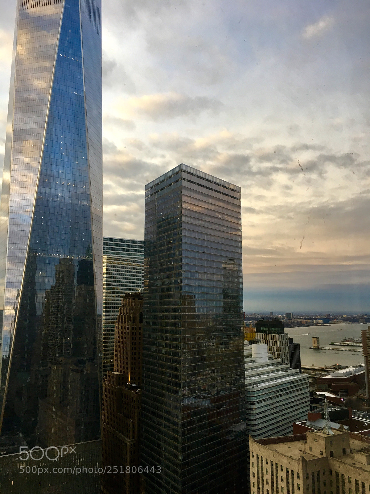 Apple iPhone 6s sample photo. Sunset in nyc photography