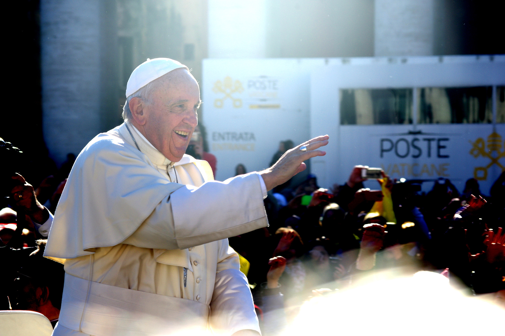 Pentax smc DA 50-200mm F4-5.6 ED WR sample photo. The pope photography