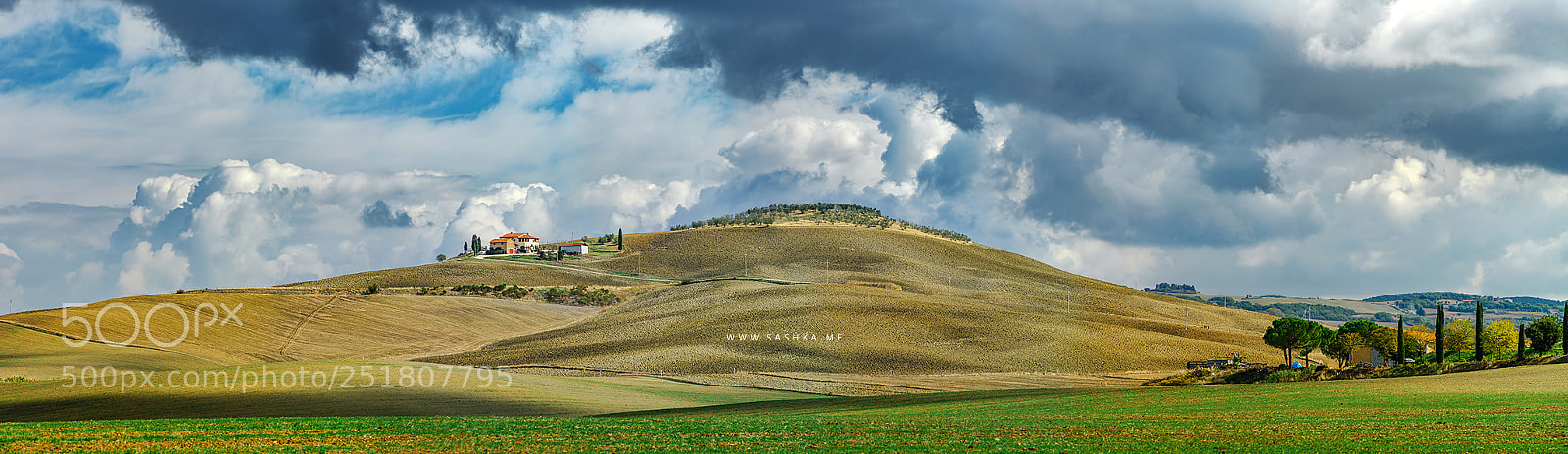 Sony a99 II sample photo. Farmland in tuscany panoramic photography