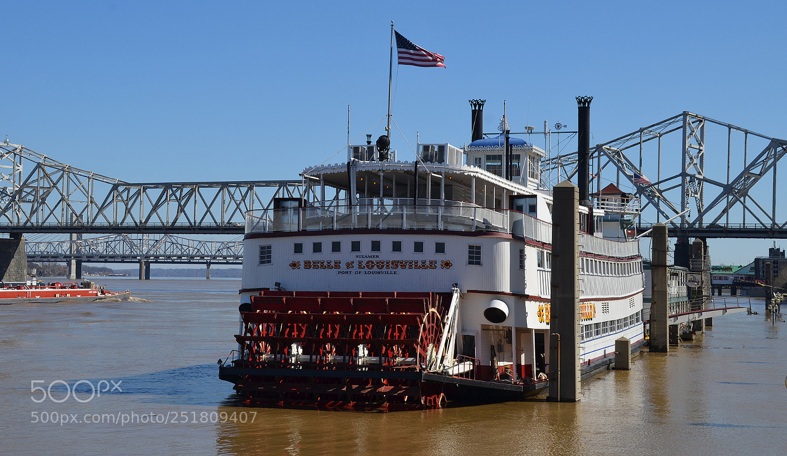 Nikon D5100 sample photo. Belle of louisville photography