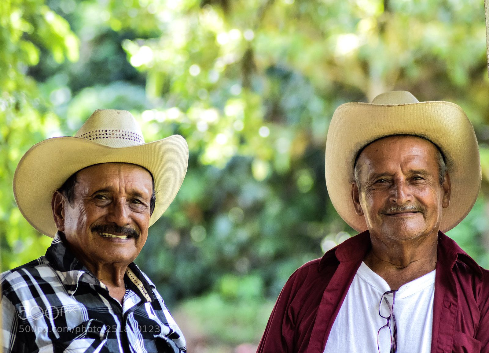 Nikon D3200 sample photo. Hermanos rivera  photography