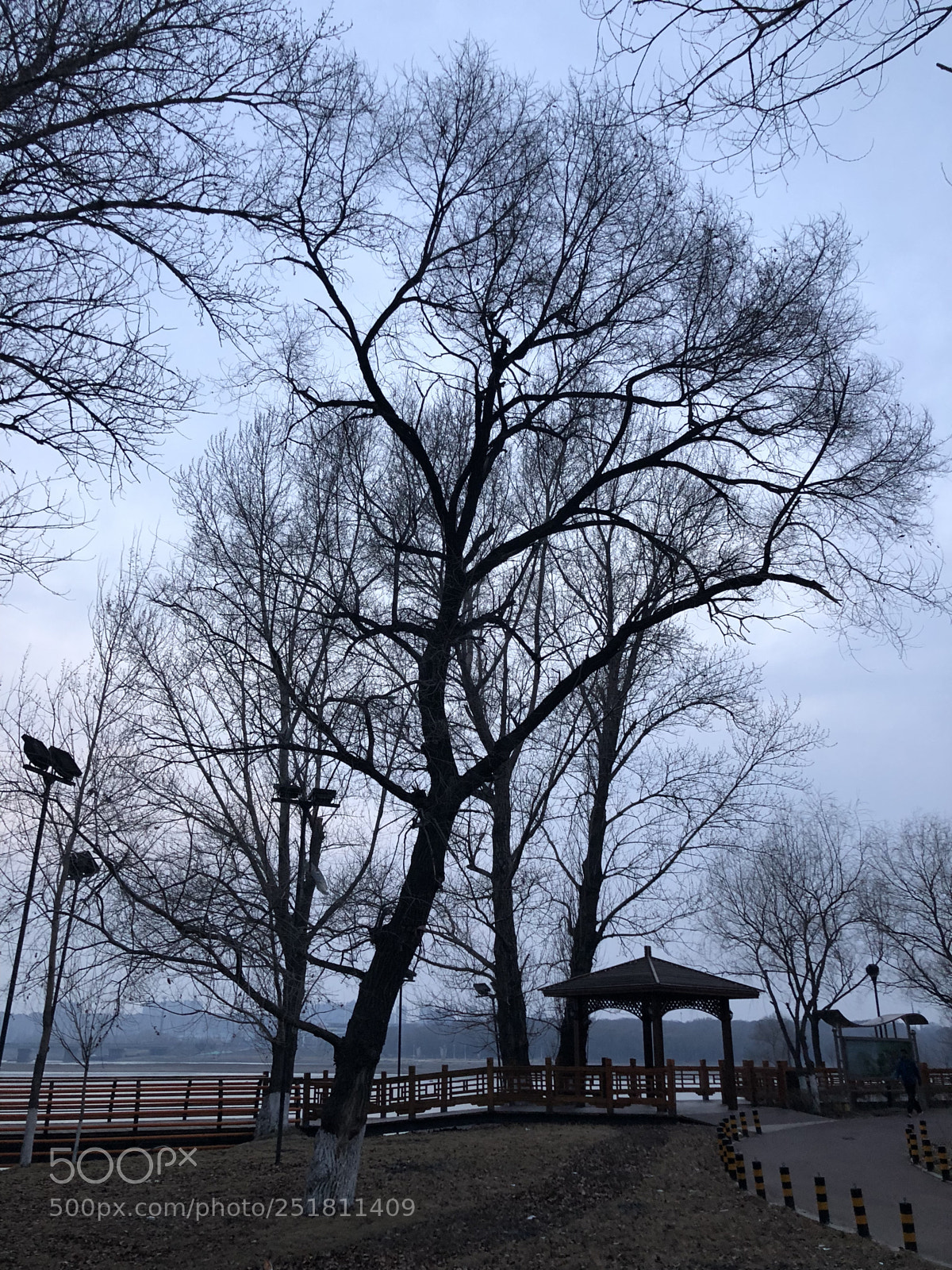 Apple iPhone X sample photo. Jiangbian two halls photography