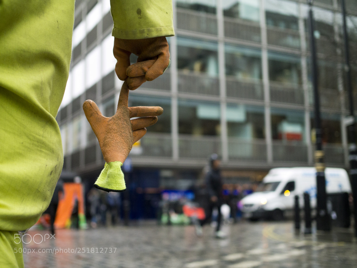 Panasonic Lumix DMC-G3 sample photo. London street photography photography