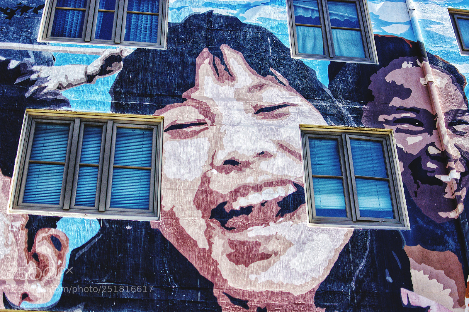 Nikon D5200 sample photo. Back alley's and graffities photography