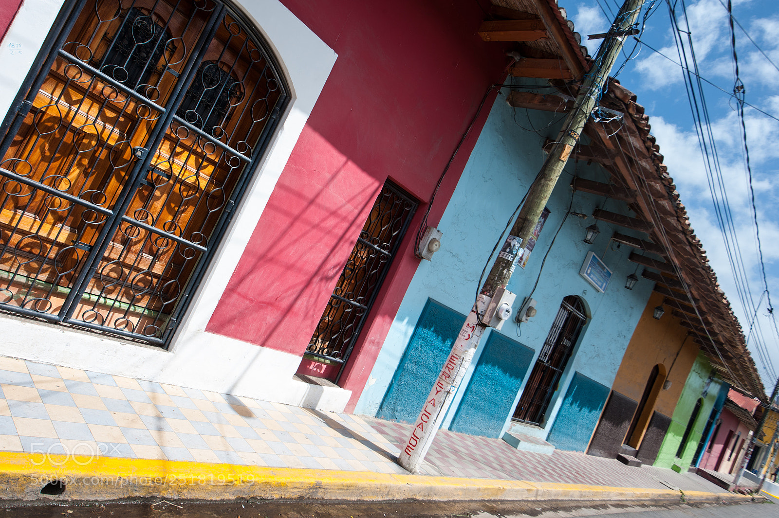 Nikon D3 sample photo. Typical street photography