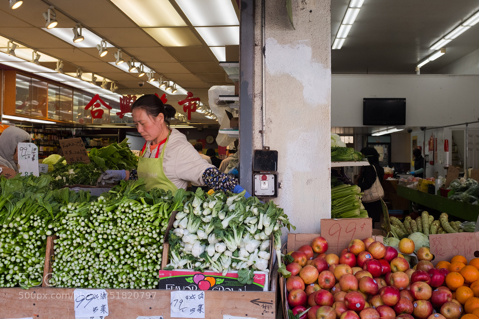 Fujifilm X100F sample photo. Stocked up photography