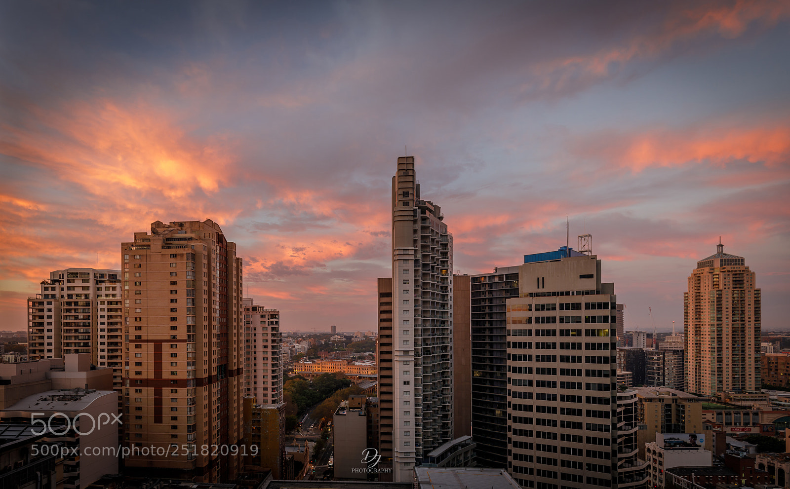Canon EOS 5D Mark IV sample photo. Sunrire@the city photography