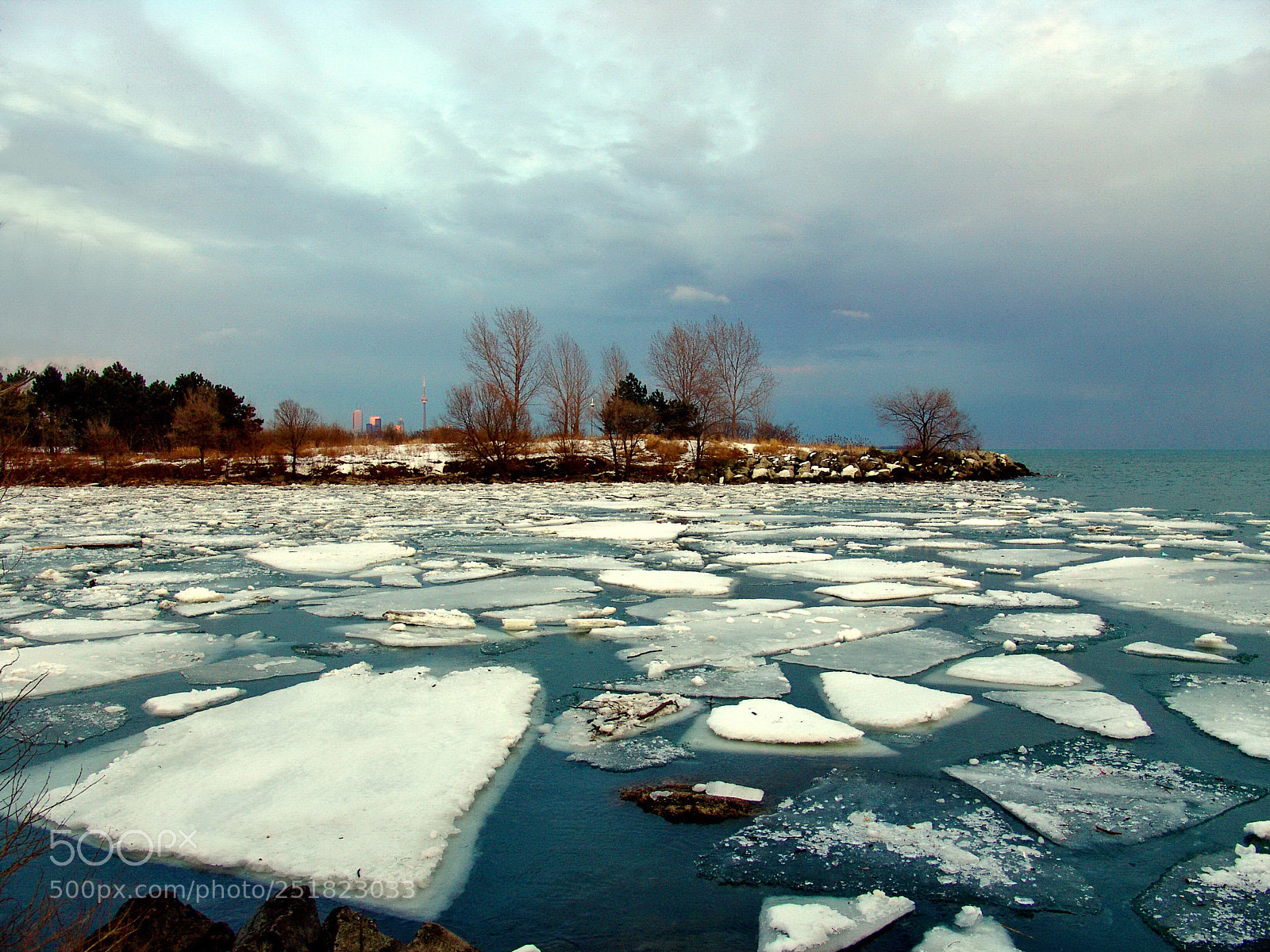 Sony DSC-F828 sample photo. Ice drift ..2 photography