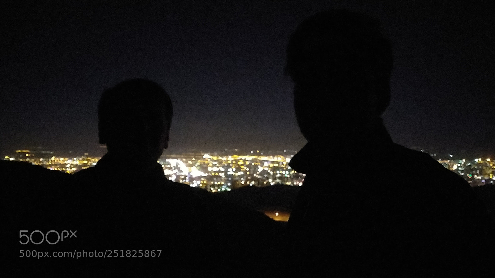 OnePlus 5 sample photo. Men in the night photography