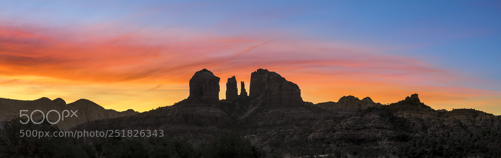 Canon EOS 5D Mark IV sample photo. Sedona sunrise photography