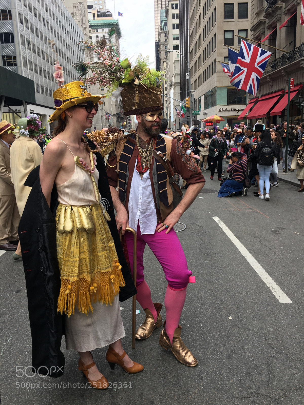 Apple iPhone 6s Plus sample photo. Easter parade on 5th photography