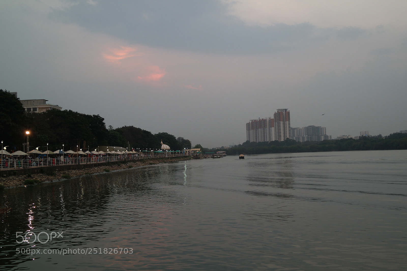 Samsung NX2000 sample photo. Sunset and night photography