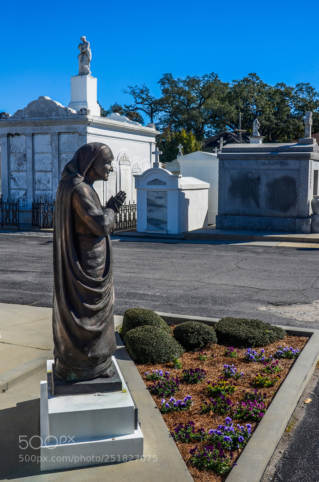 Nikon D7000 sample photo. The cemetery photography