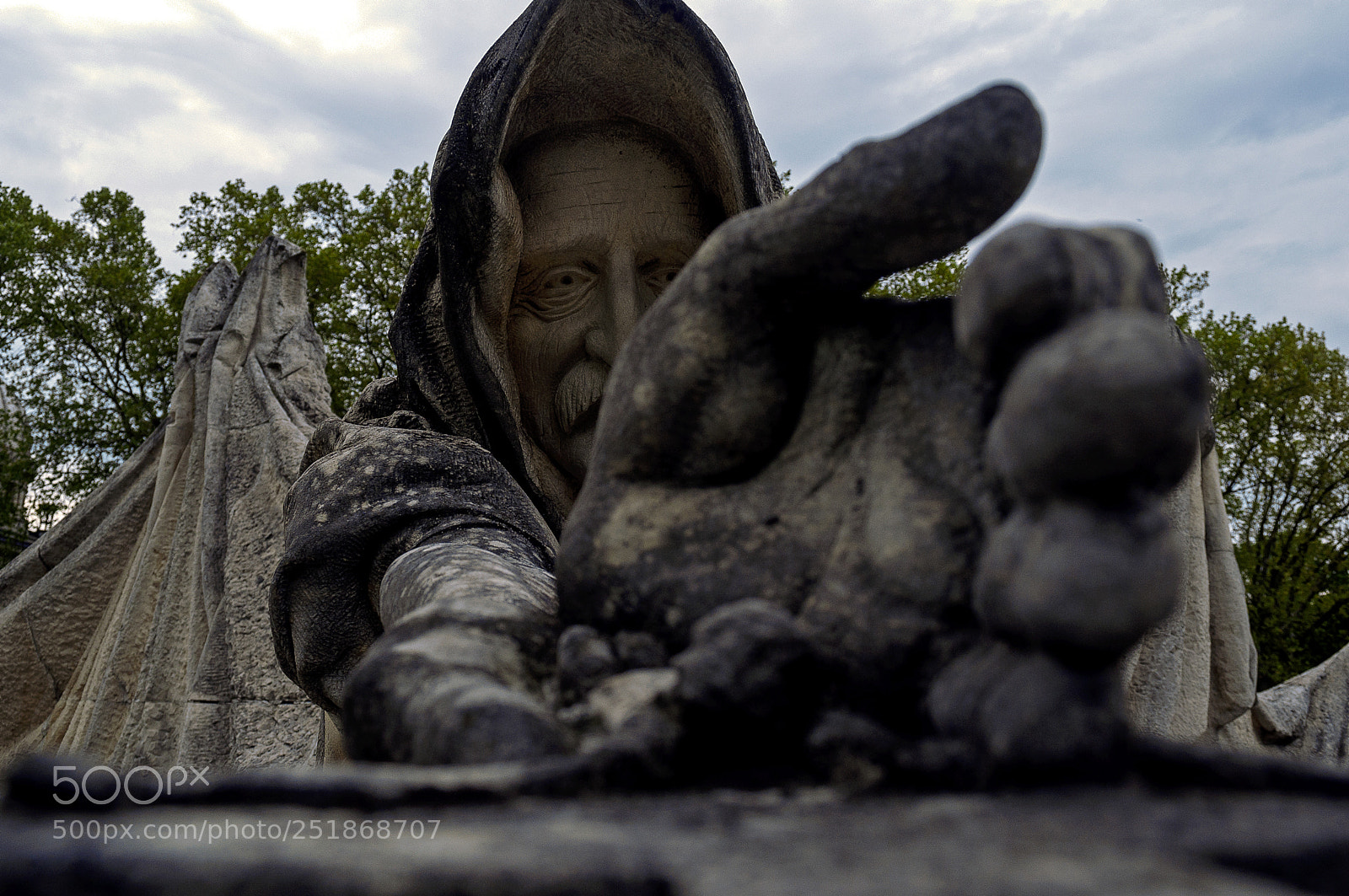 Nikon D5000 sample photo. Kerepesi cemetery photography