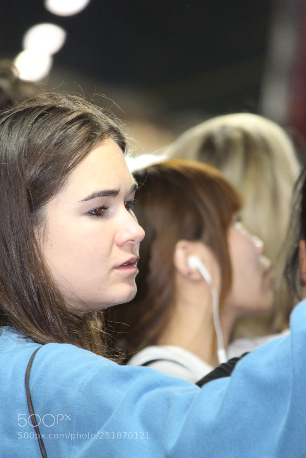 Canon EF-S 55-250mm F4-5.6 IS II sample photo. Serious look when you photography