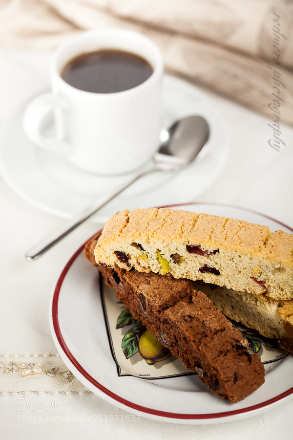 Canon EOS 5D Mark II sample photo. Biscotti photography