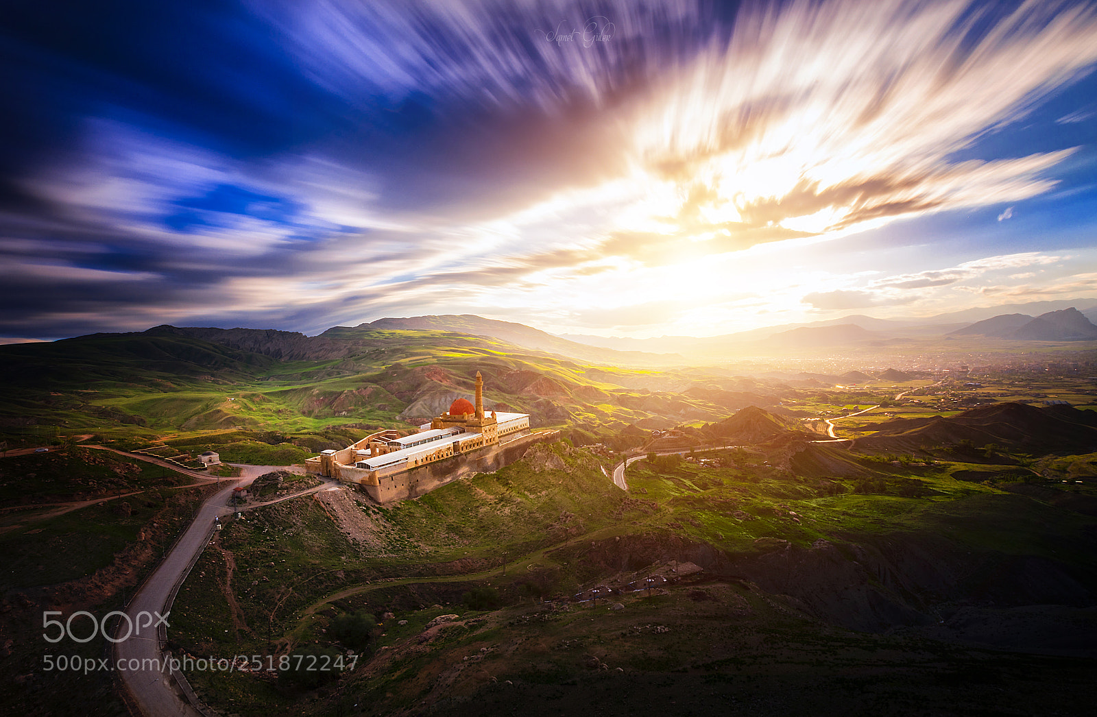 Canon EOS 5D Mark IV sample photo. Ishak pasha palace near photography
