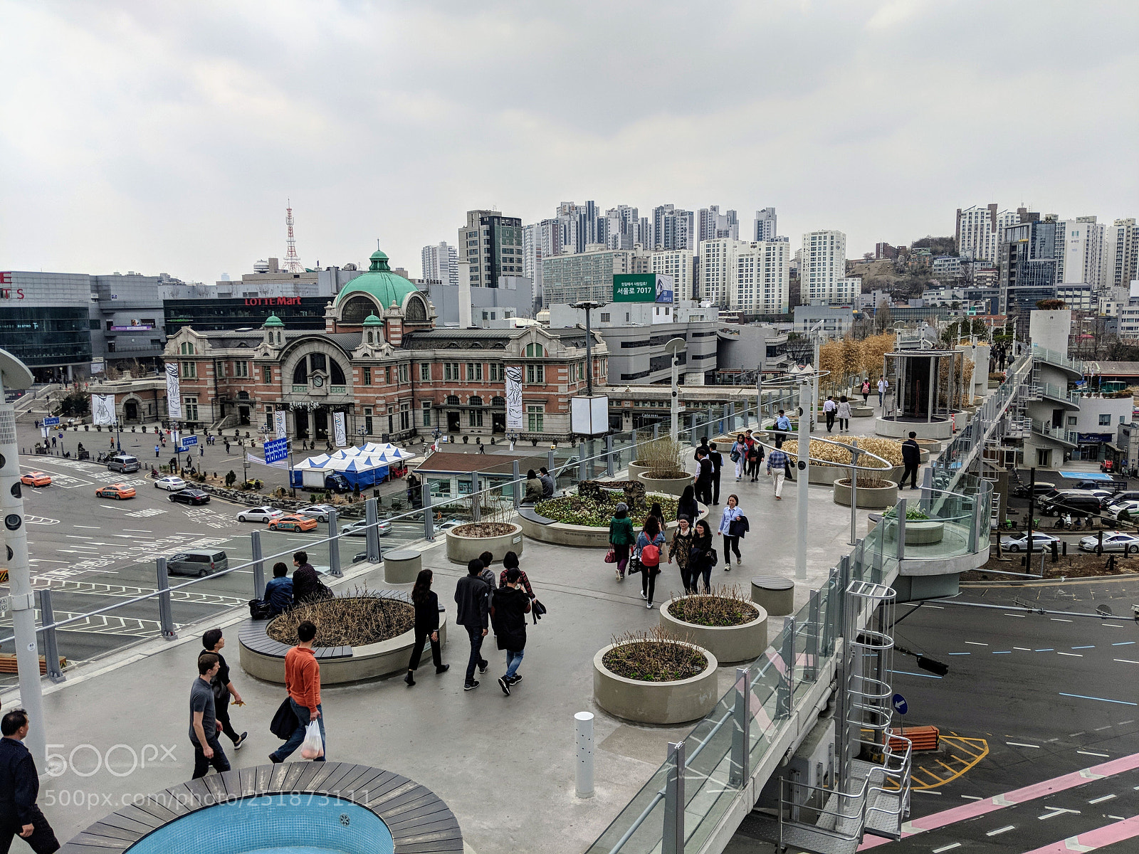 Google Pixel 2 sample photo. Seoullo pedestrian bridge photography