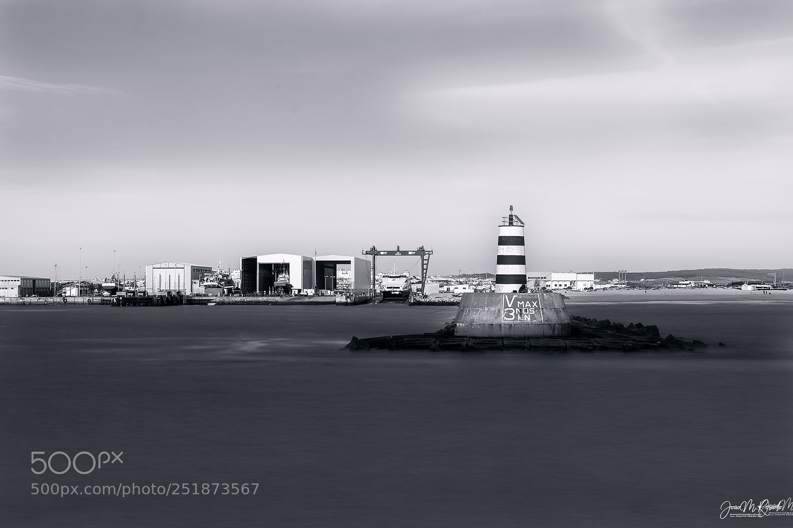 Canon EOS 5D Mark IV sample photo. Harbour of peniche city photography