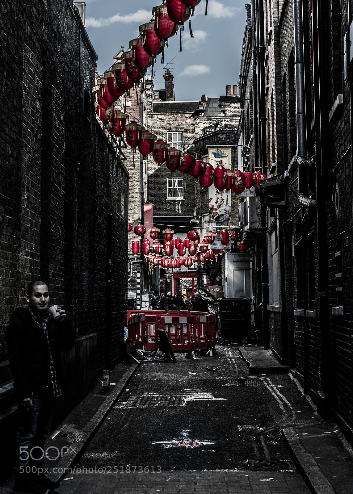 Nikon D3200 sample photo. Back alley photography