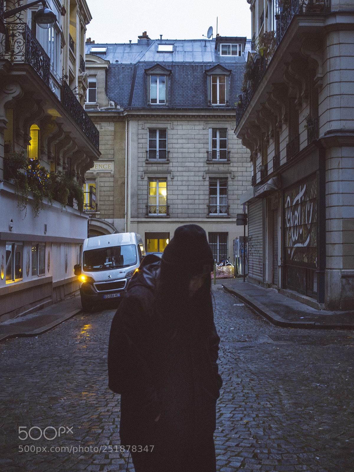 Olympus OM-D E-M10 sample photo. Pigalle photography