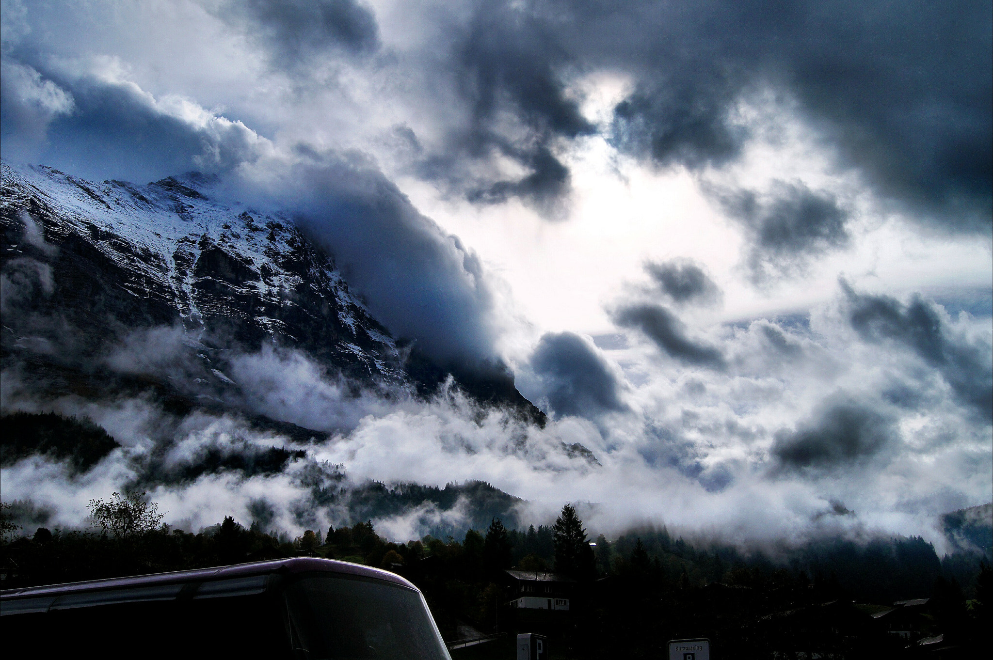 Sony SLT-A33 sample photo. Mountain & cloud photography