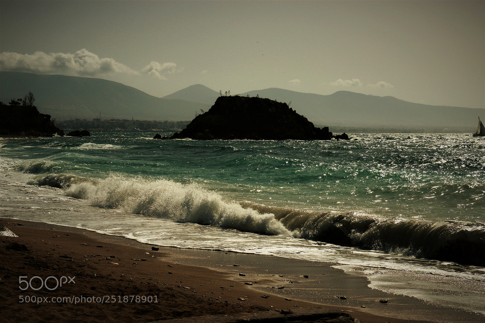 Canon EOS 70D sample photo. A windy day photography