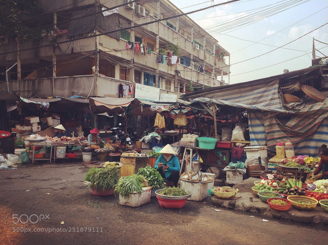 Apple iPhone 5s sample photo. Market vn photography