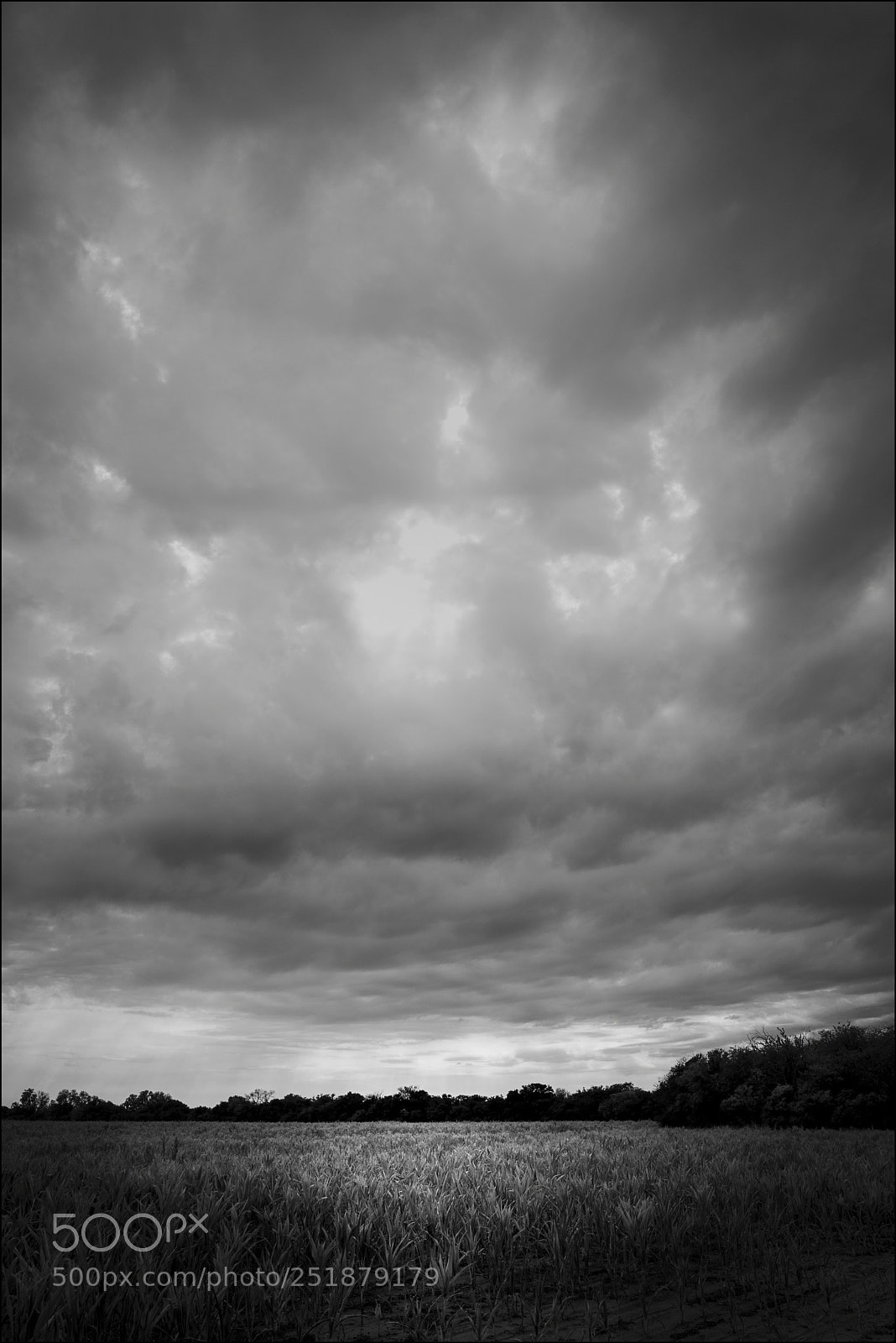Leica Q (Typ 116) sample photo. Tormenta sobre el mai photography