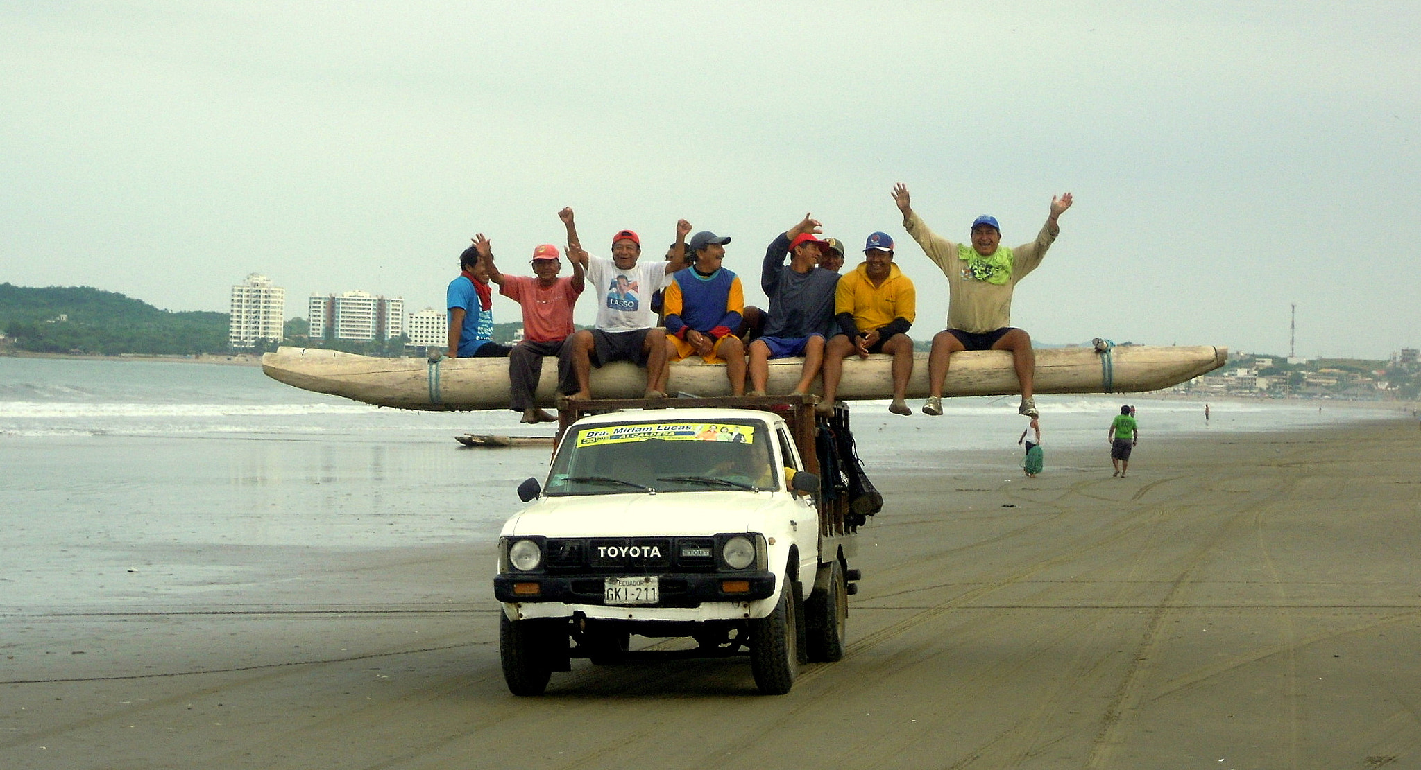 Nikon Coolpix S5100 sample photo. Playas ecuador they are happy photography